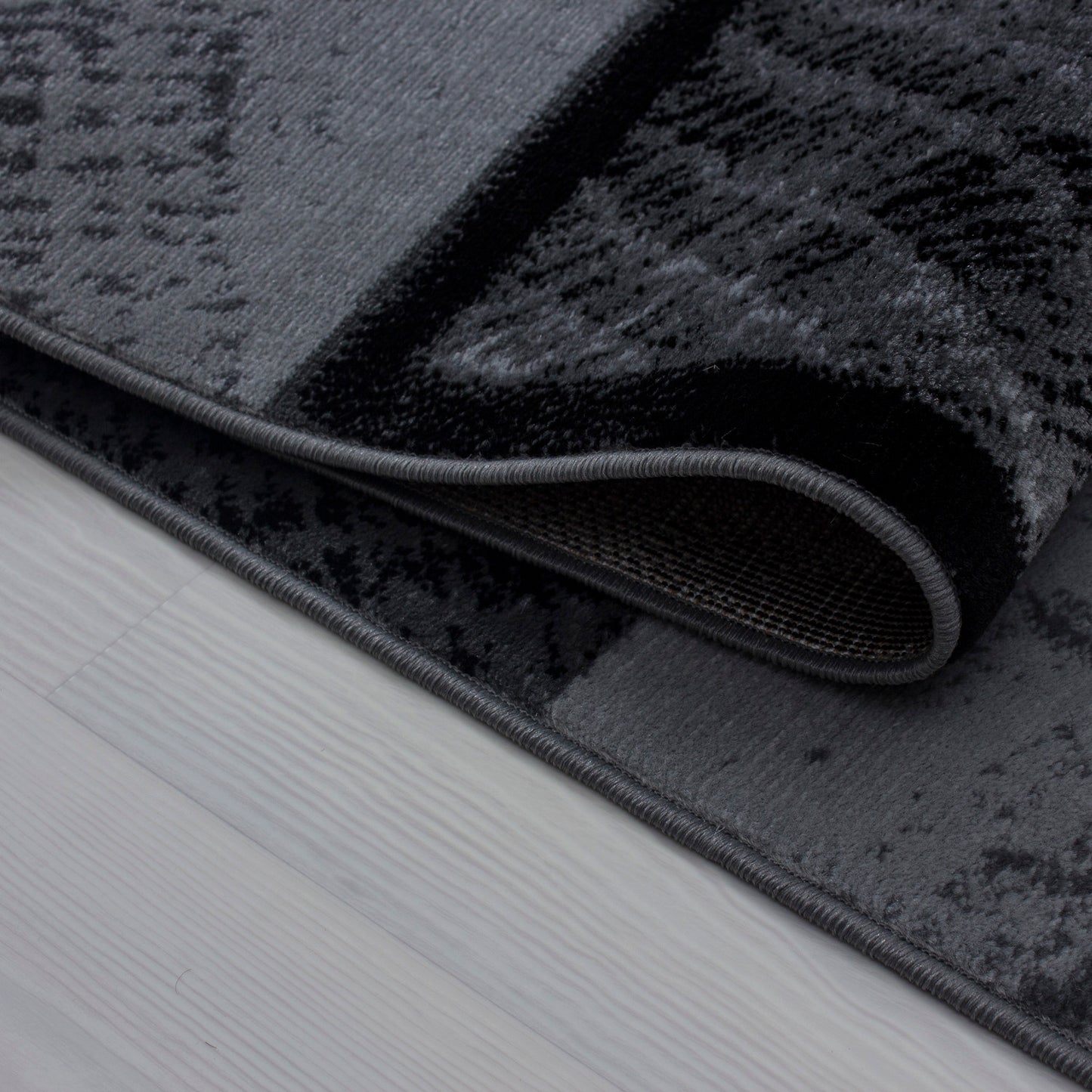Teppich PLUS 8003 Black