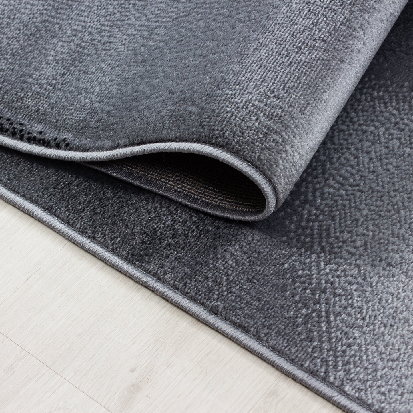Teppich PLUS 8008 Black