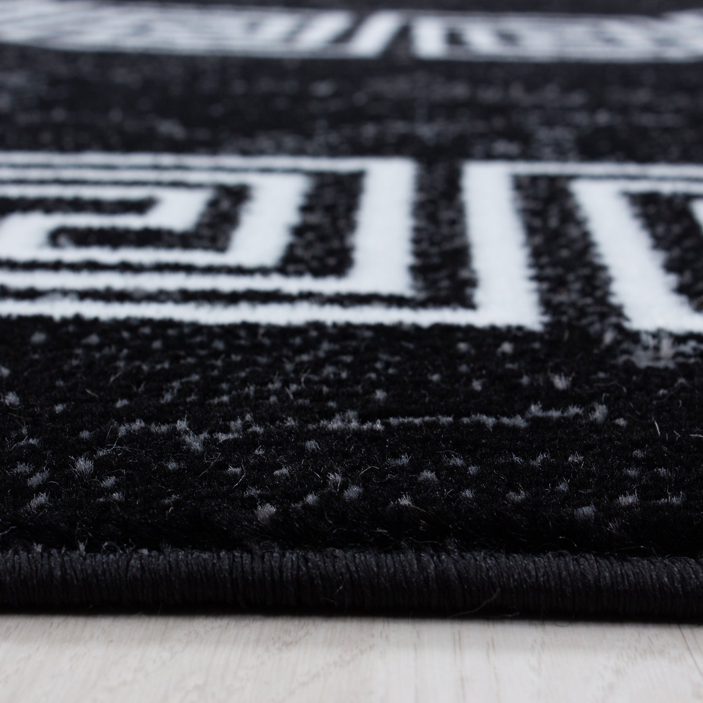 Teppich PLUS 8009 Black